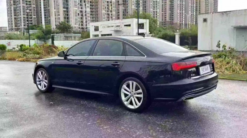 南寧18年奧迪A6L8