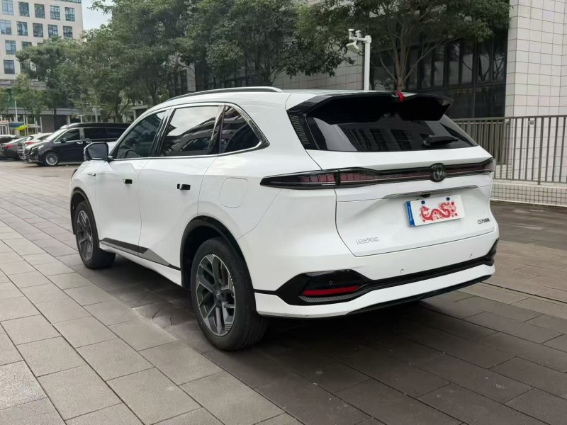 廣州25年長安汽車CS757