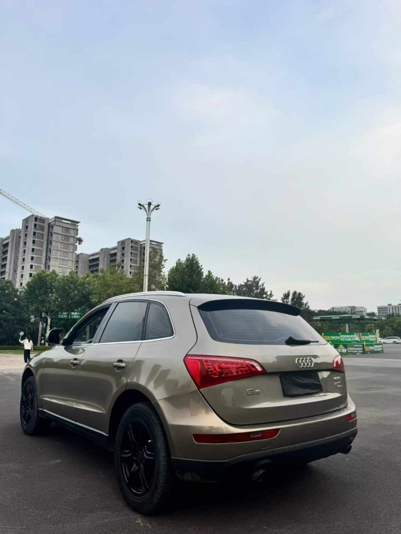 枣庄13年奥迪Q57