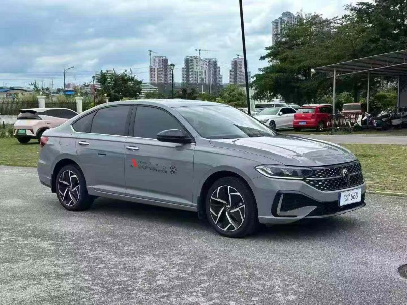 南宁22年大众朗逸2