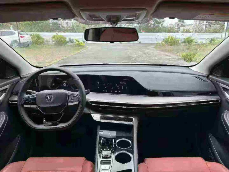 南寧25年長安汽車逸動5