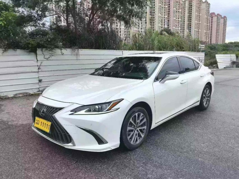 南宁23年雷克萨斯ES3