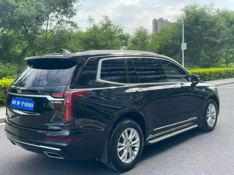 東莞20年凱迪拉克XT67