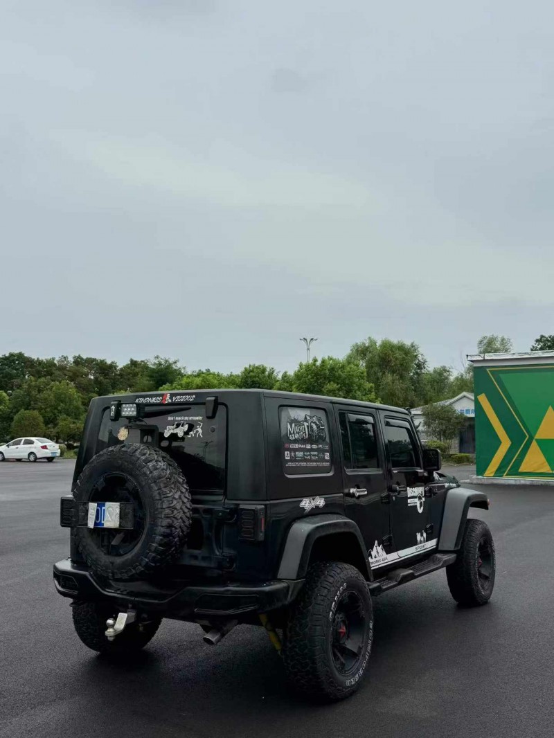 棗莊10年Jeep牧馬人7
