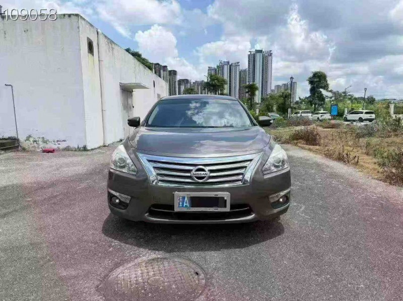 南寧13年日產天籟1