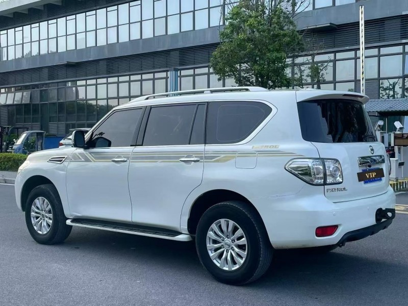 東莞20年日產途樂7