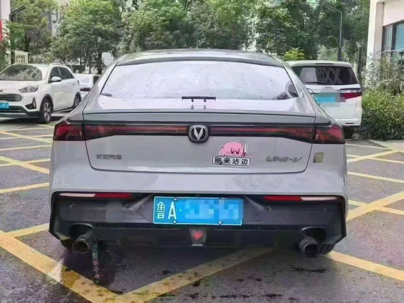 深圳23年長安汽車UNI9