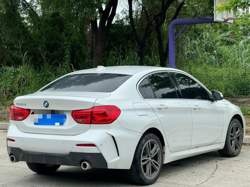 汕头23年宝马1系7