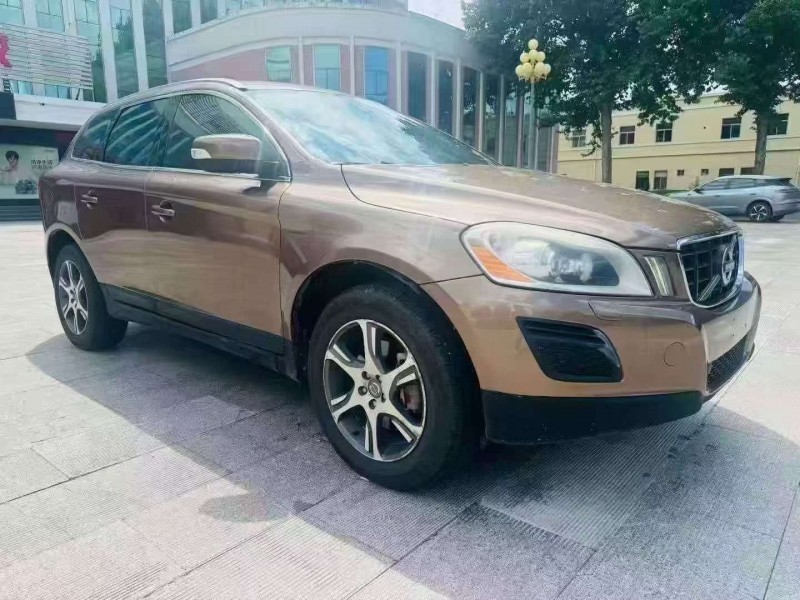 東營12年沃爾沃XC602