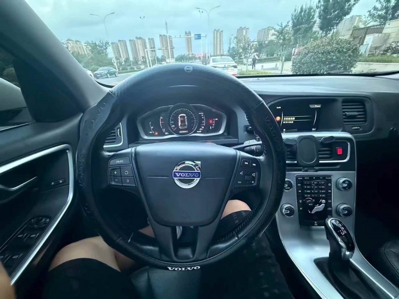 東營17年沃爾沃V606