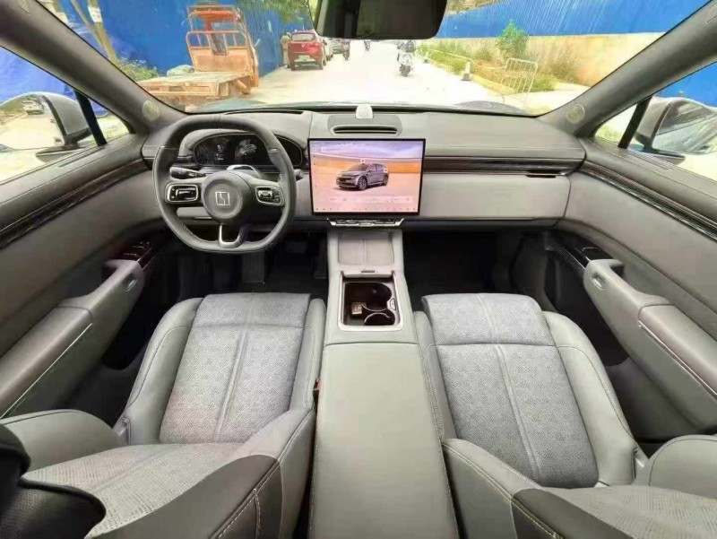 北海26年極氪汽車7X5