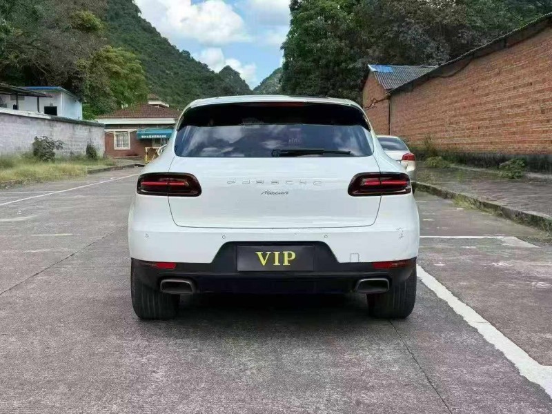 欽州18年保時捷Macan9