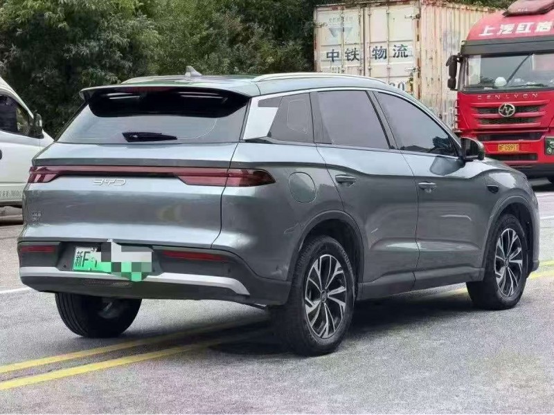 岳陽25年比亞迪宋9