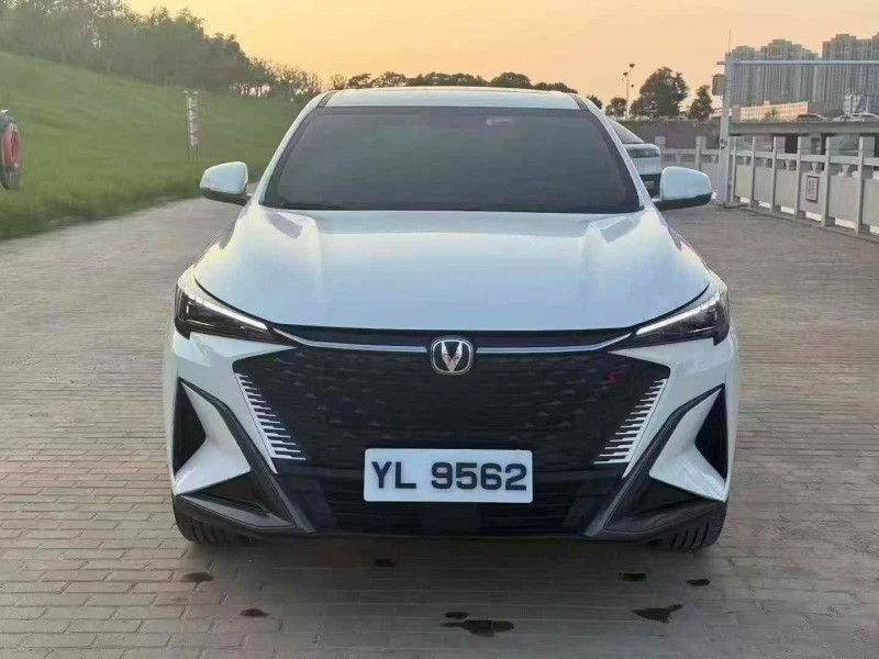 鄭州25年長安汽車歐尚1