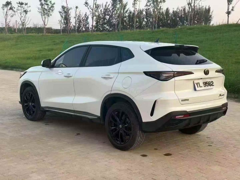 鄭州25年長安汽車歐尚7