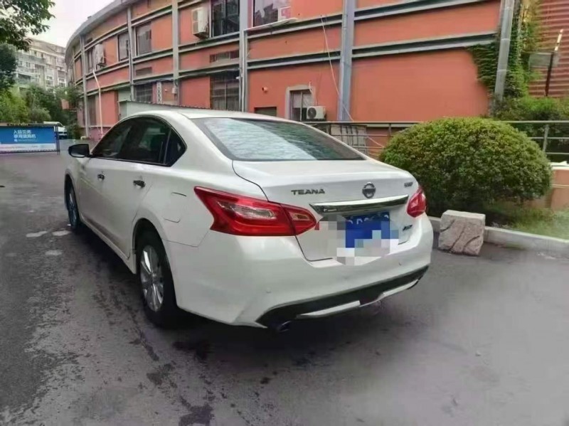 紹興17年日產天籟8
