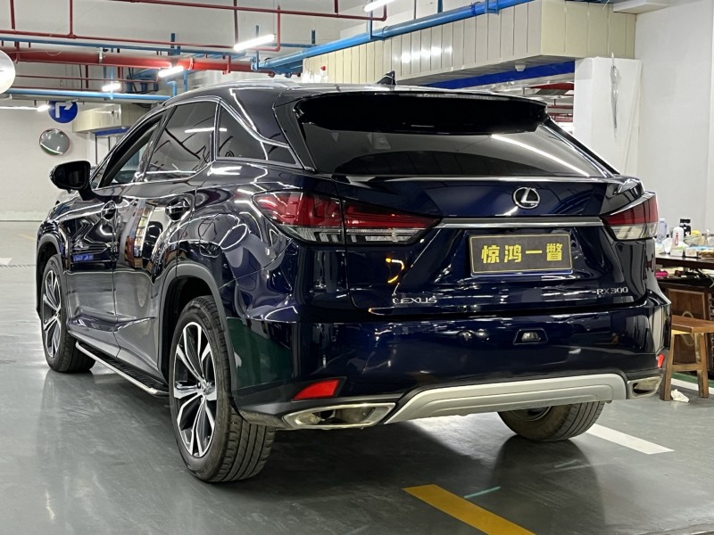深圳22年雷克萨斯RX8