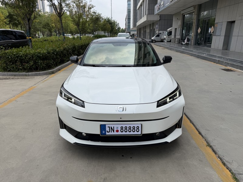 濟寧23年長安汽車啟源1