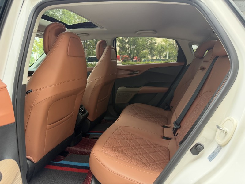 濟寧23年長安汽車啟源4