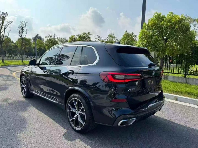 连云港21年宝马X58
