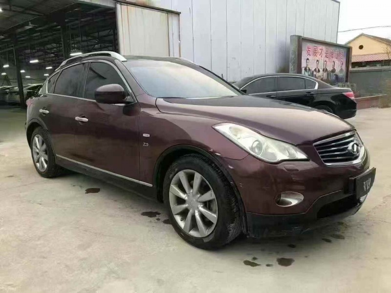 東營15年英菲尼迪QX502