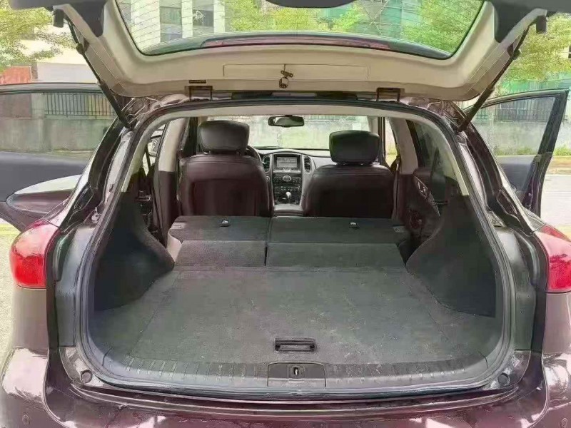 東營15年英菲尼迪QX504