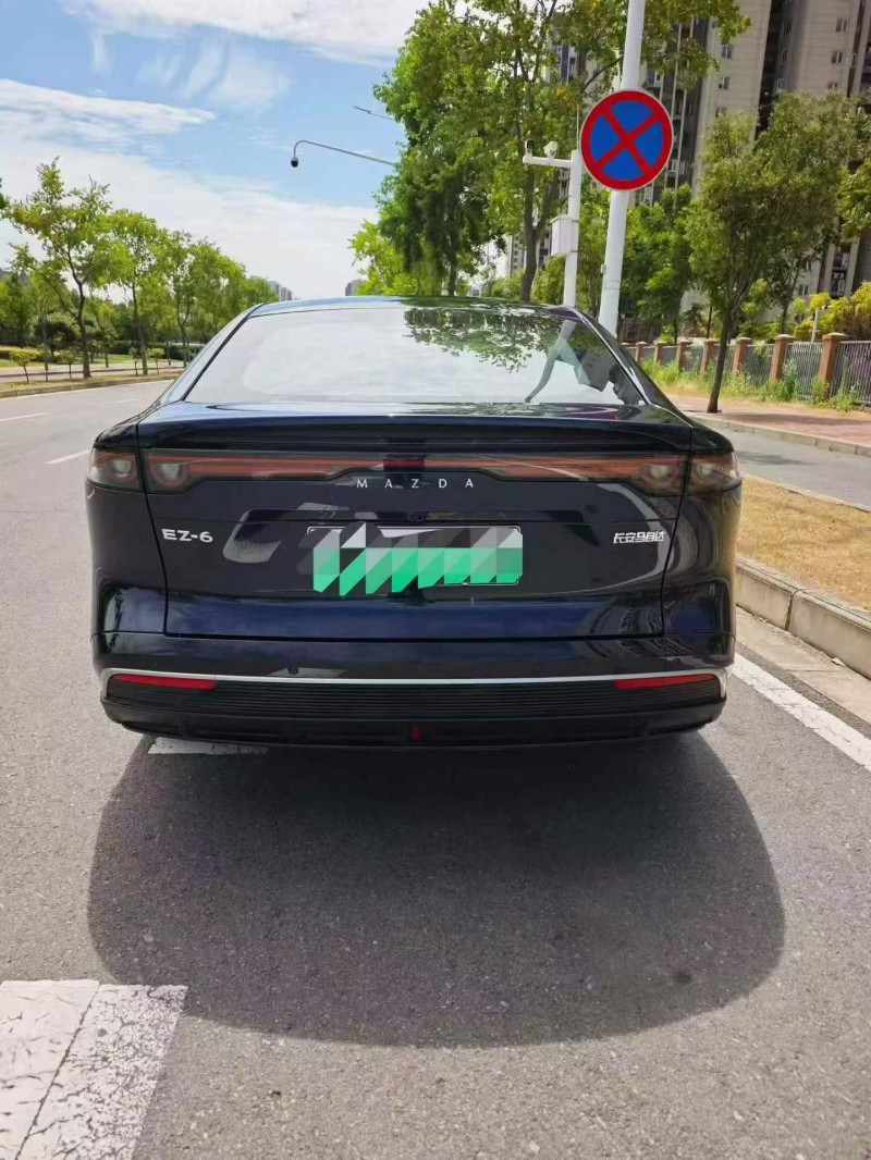 懷化25年馬自達EZ69