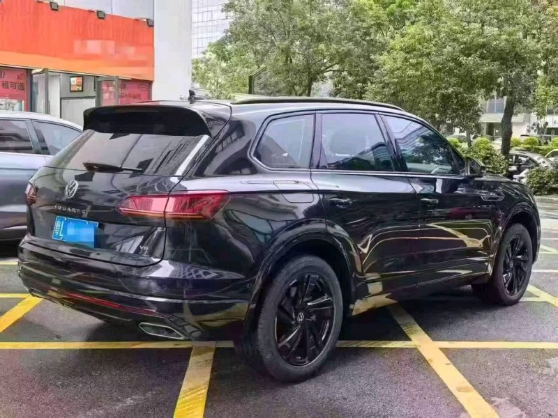 广州22年大众途锐7