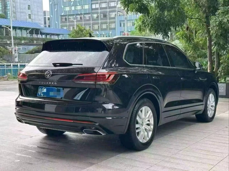 广州23年大众途锐7