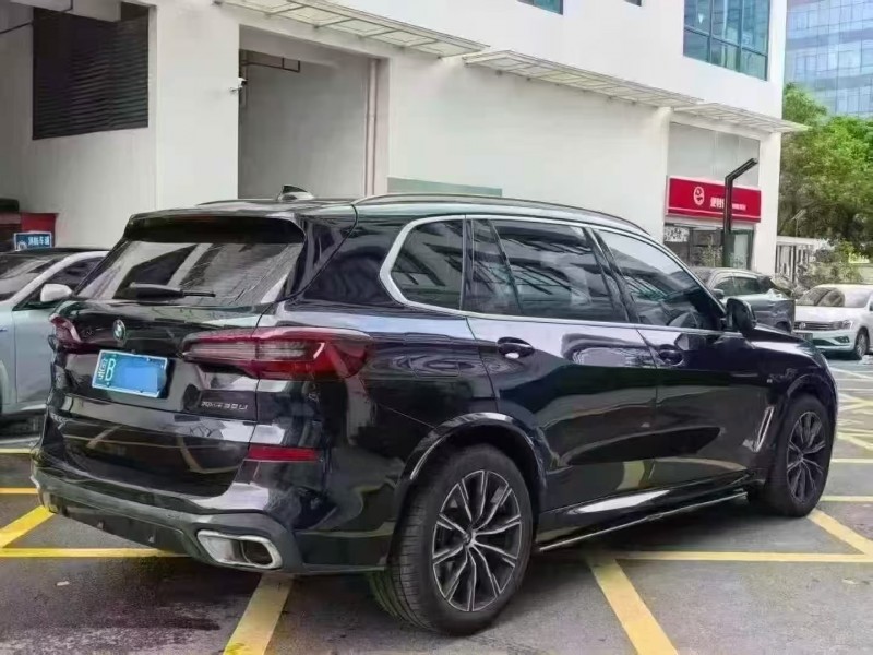 深圳23年寶馬X57
