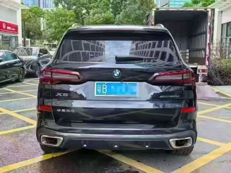 深圳23年寶馬X59