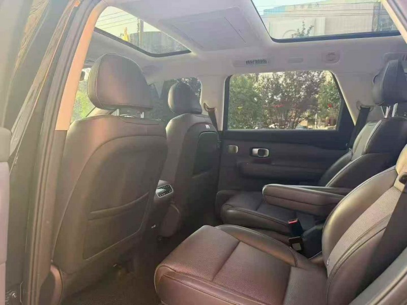 棗莊25年零跑汽車C165