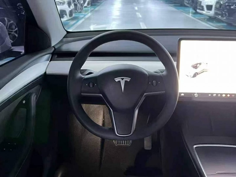 深圳23年特斯拉MODEL Y7