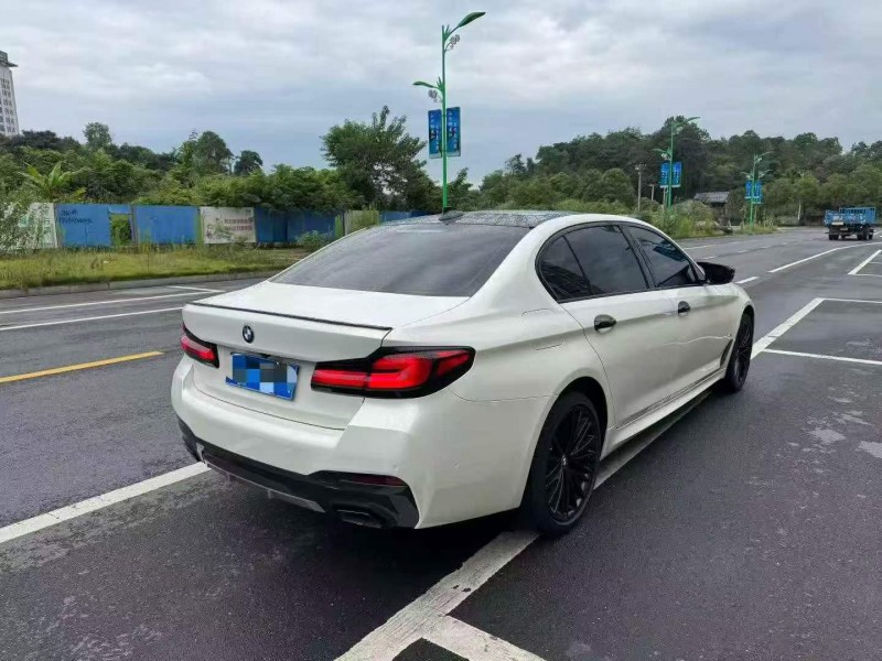 張家界22年寶馬5系5