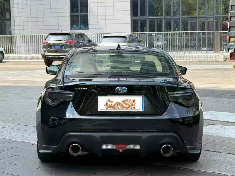 江門17年斯巴魯BRZ8
