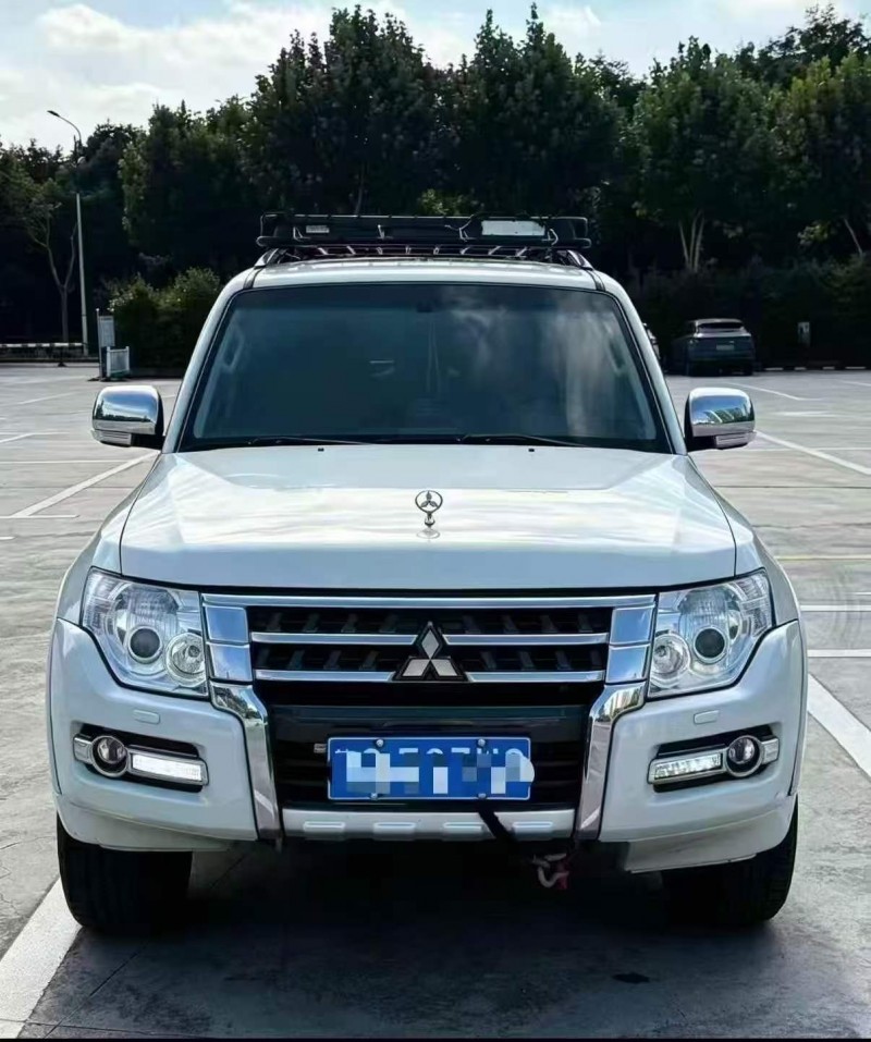 九江20年三菱帕杰罗1