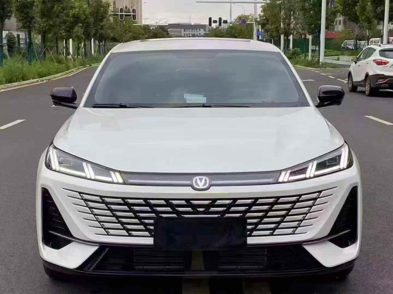 荊門26年長安汽車逸動1