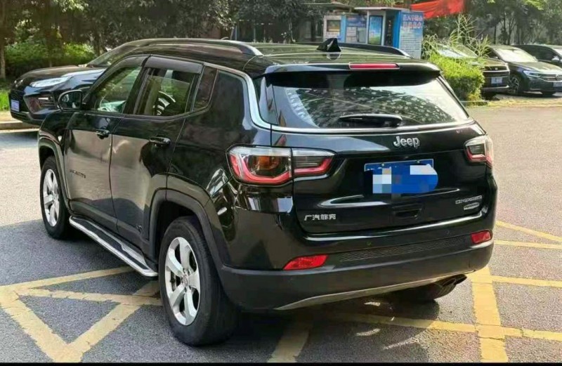 贛州18年Jeep指南者9