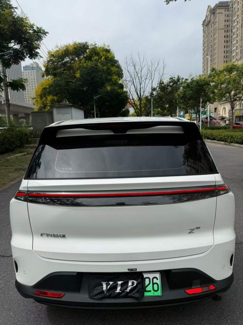 襄阳25年合创汽车Z035
