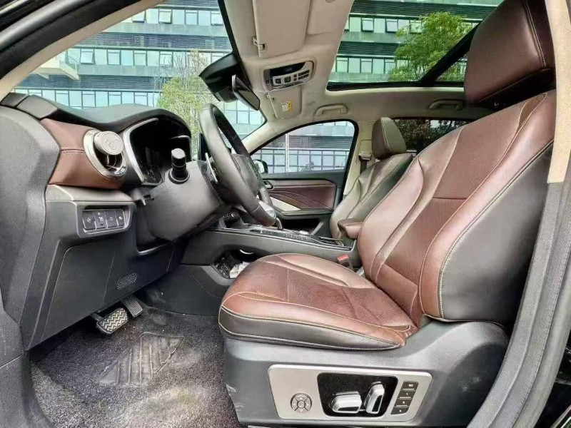 東莞21年長城汽車WEY4
