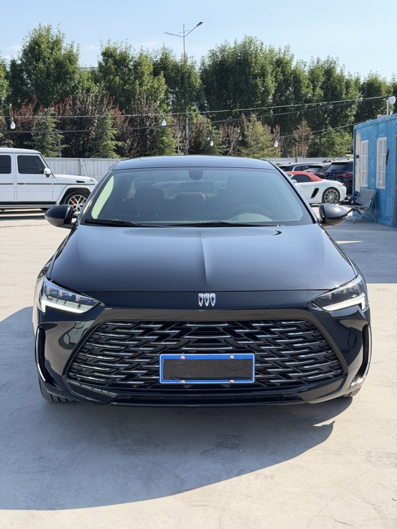 新乡24年别克君威1