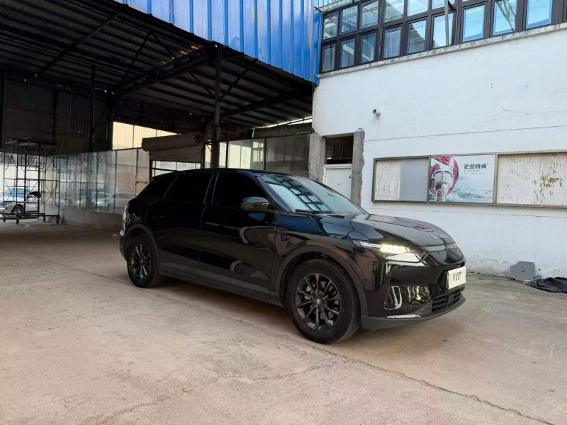 徐州25年零跑汽車C113