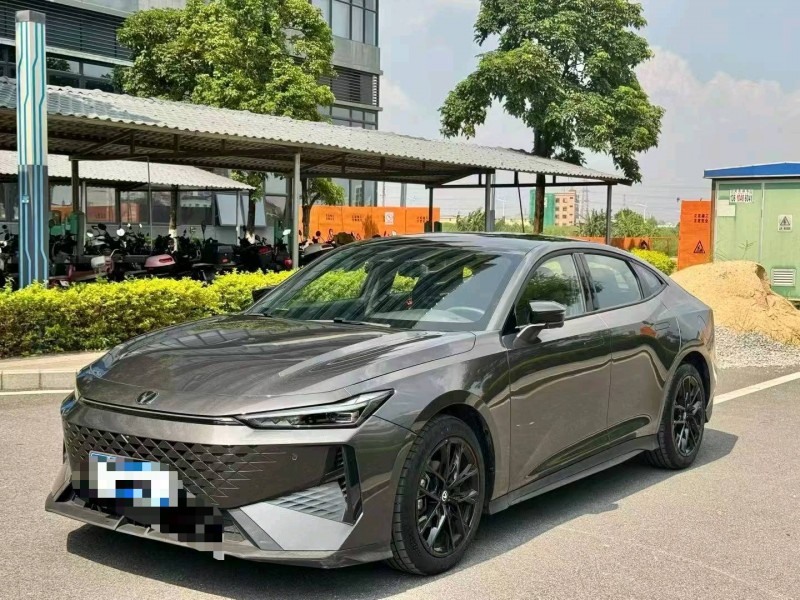 東莞25年長安汽車UNI3