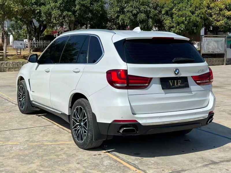 昆明18年宝马X55