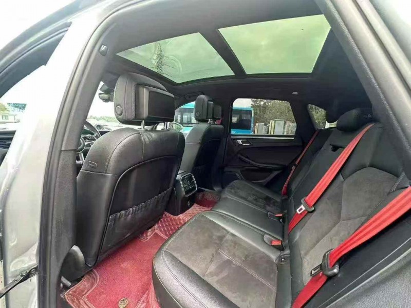 常德22年保時捷Macan6