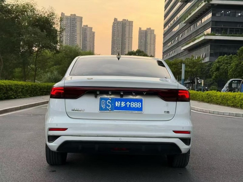 东莞23年吉利帝豪5