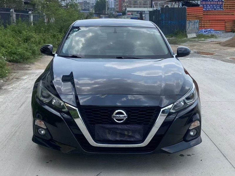 南寧22年日產天籟1