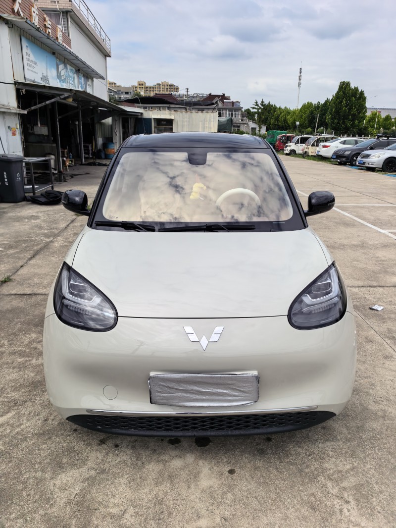 泰州23年五菱汽車繽果1