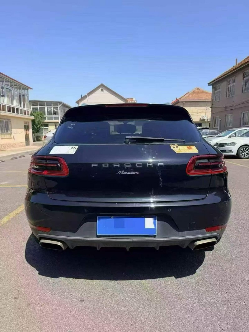 济宁14年保时捷Macan9