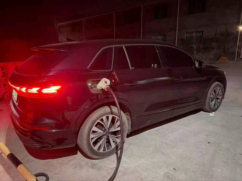 淄博24年奥迪Q56